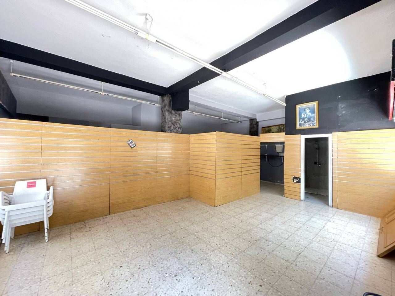 Premises to rent in Estepona  with Air Conditioner