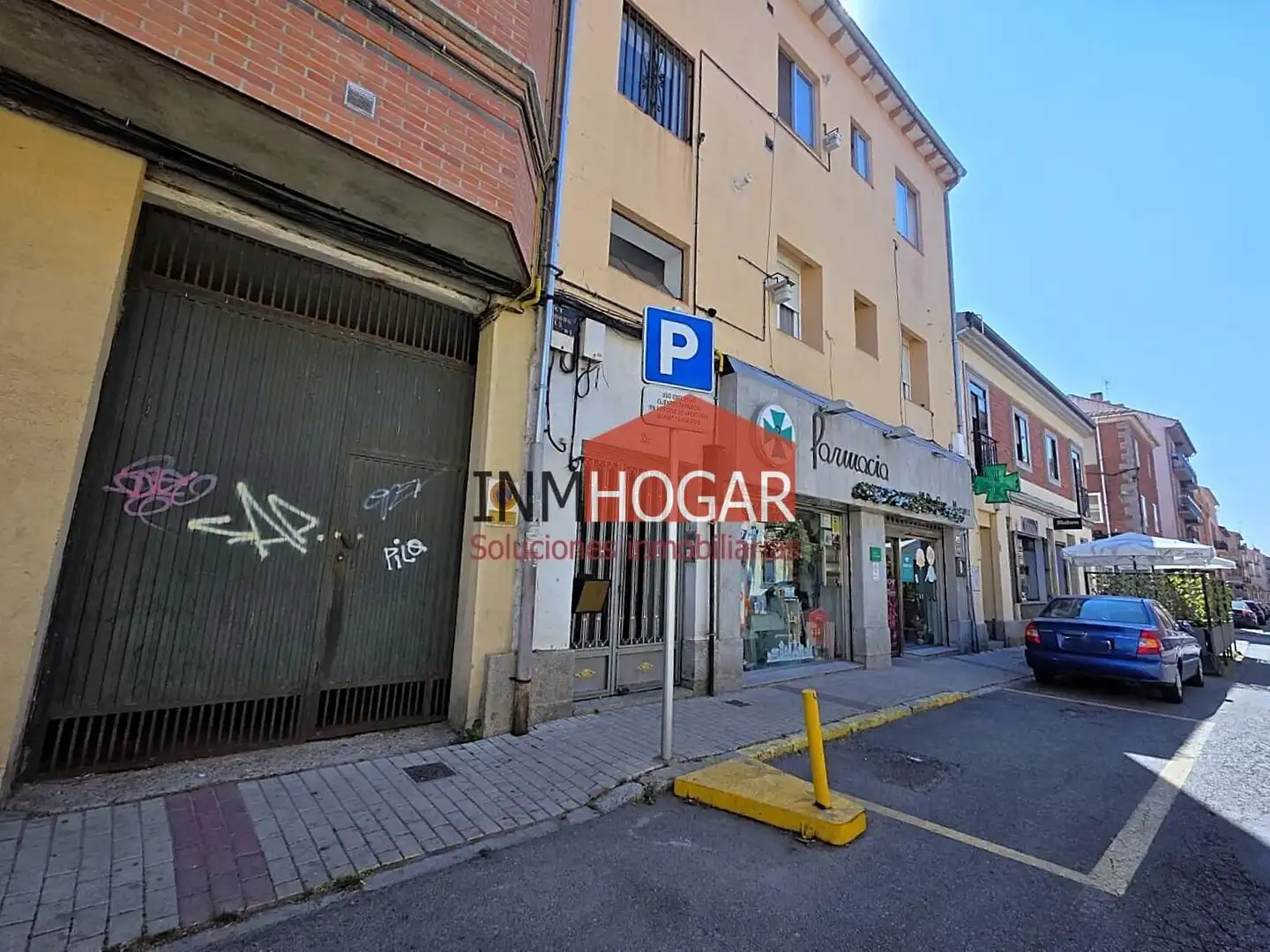 Parking de Piso en venta en Ávila con Calefacción, Parquet y Balcón