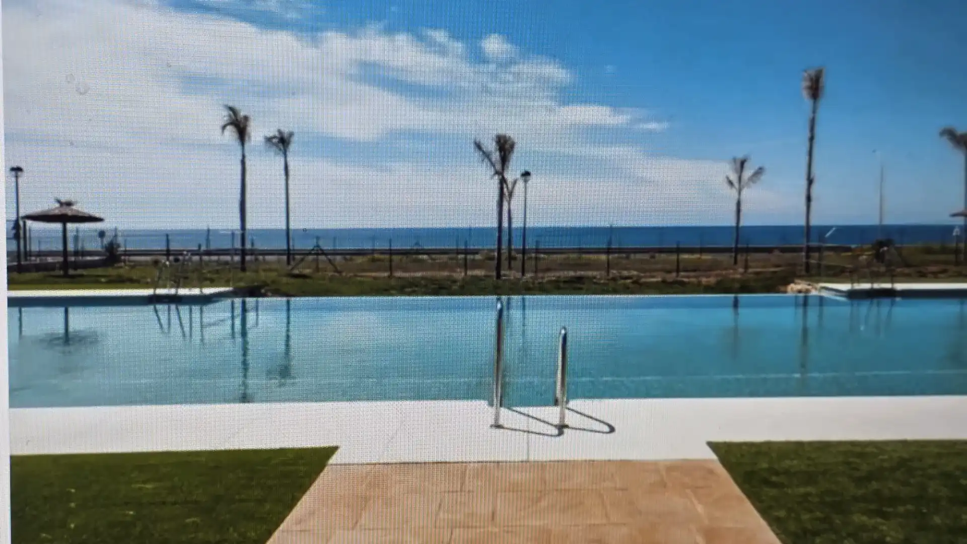 Piscina de Àtic en venda en Vélez-Málaga amb Aire condicionat, Terrassa i Piscina