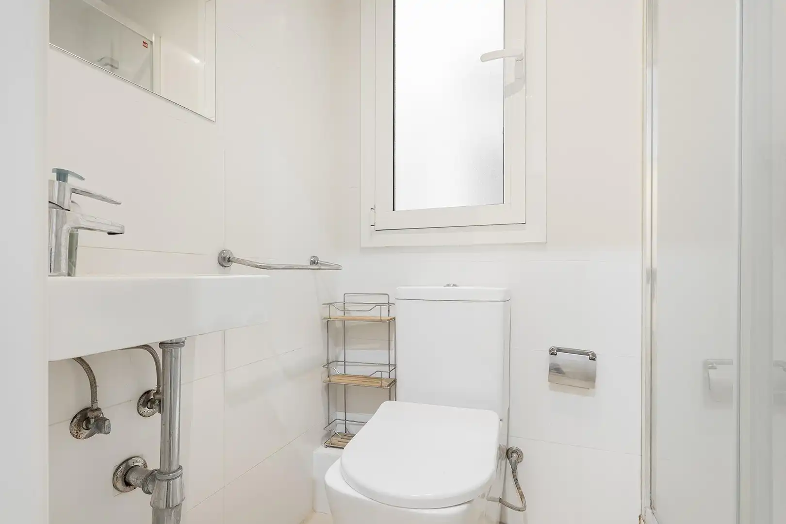 Bathroom of Flat for sale in Barcelona  with Air Conditioner, Heating and Parquet flooring