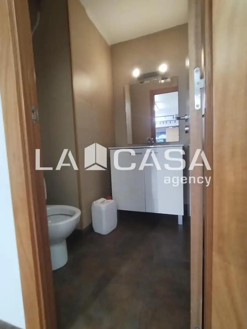 Local comercial en venda a Congost, imagen 12