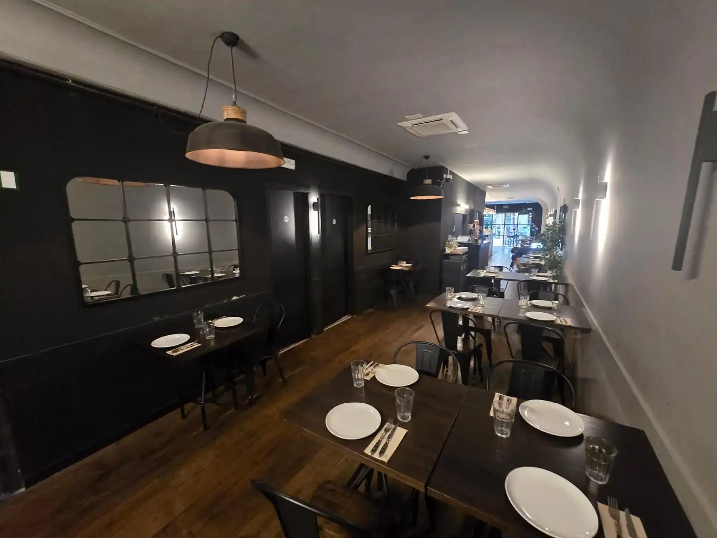 Local comercial en traspàs a Entença, imagen 5