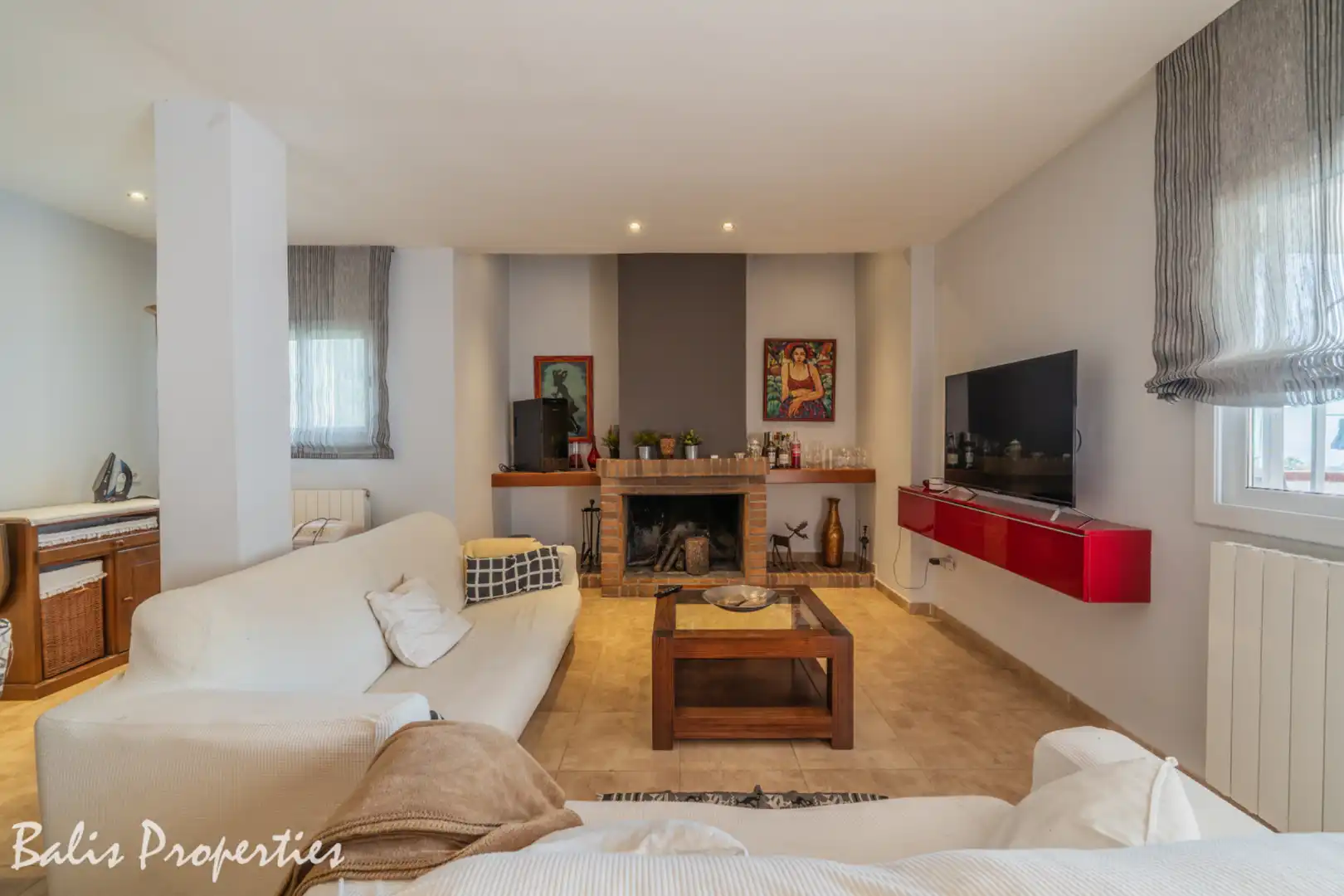 Sala de estar de Casa o chalet en venta en Cabrils con Aire acondicionado, Calefacción y Jardín privado
