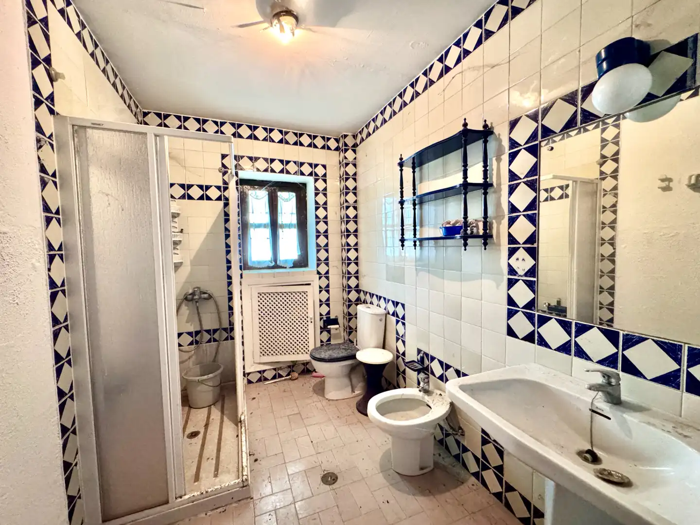 Baño de Casa o chalet en venta en Granada con Jardín privado, Terraza y Trastero