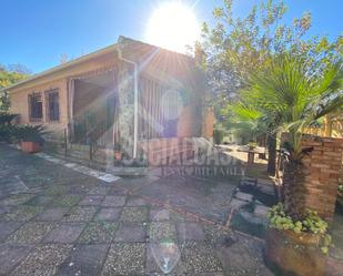 Jardí de Casa o xalet en venda en  Córdoba Capital amb Piscina