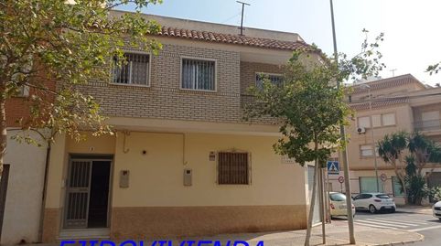 CASA SOBRE ALMACÉN  CON SOLAR