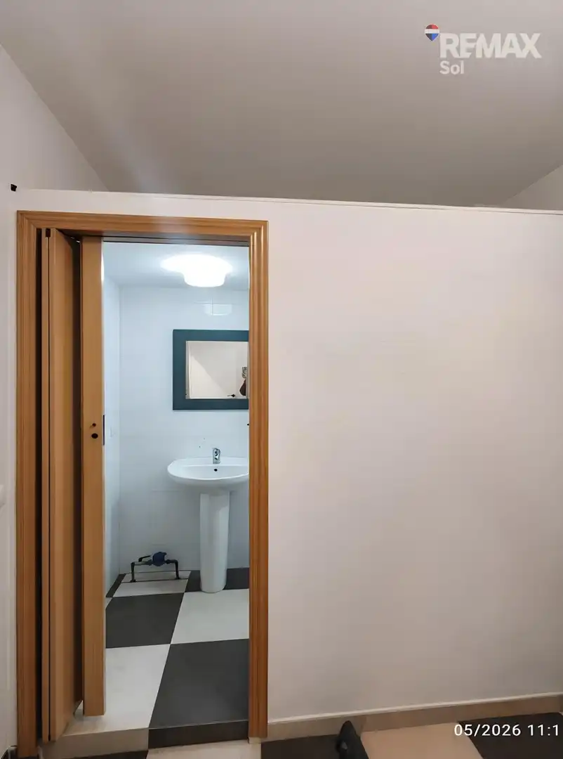 Badezimmer von Geschaftsraum zum Verkauf in Móstoles mit Klimaanlage