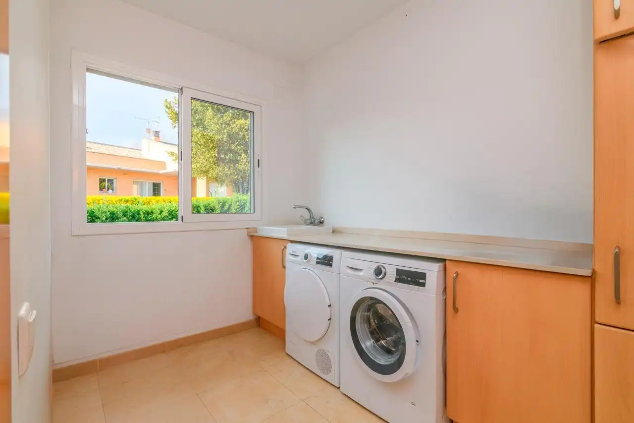 Garden of Houses for sale in Sabadell  with Air Conditioner, Heating and Terrace