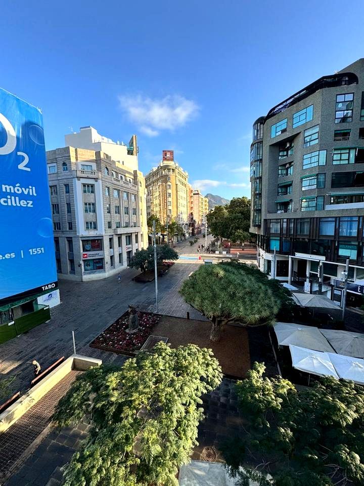 Exterior view of Flat for sale in  Santa Cruz de Tenerife Capital  with Balcony