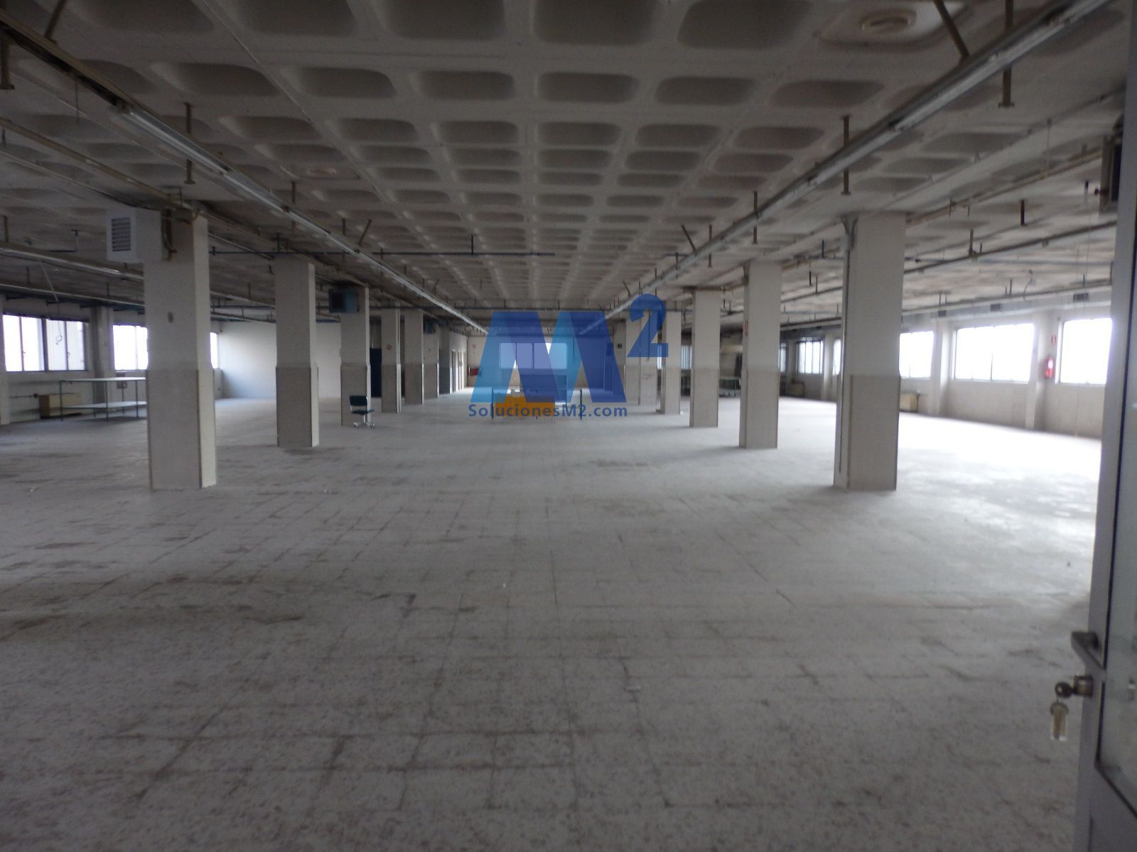 Nau industrial en venda en Alcobendas