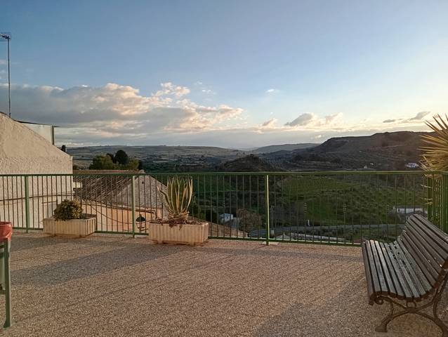 Piso en Alquiler en Calle Cruz, 16 en Moraleda de Zafayona