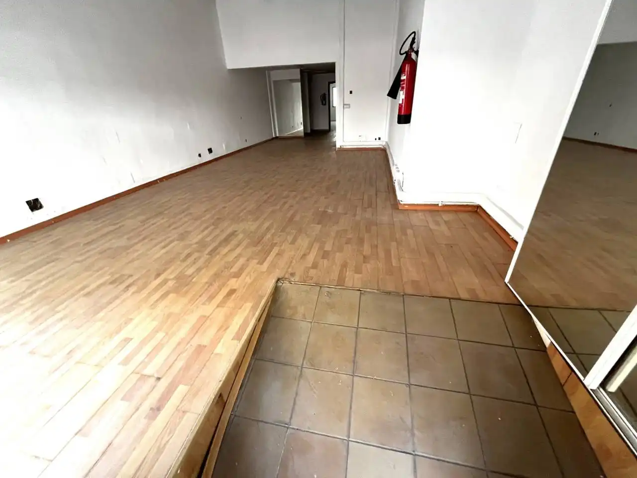 Gewerbefläche zur Miete in Avenida Italia, imagen 4