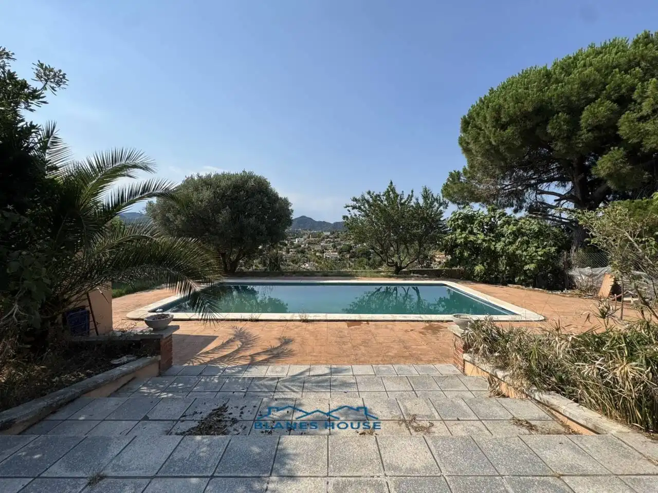 Casa amb piscina en venda a Avenida Argimont 0, imagen 2