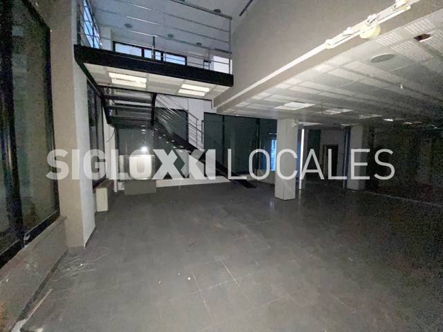 Local comercial en Alquiler en INDEPENDENCIA en El Camp de l'Arpa del Clot