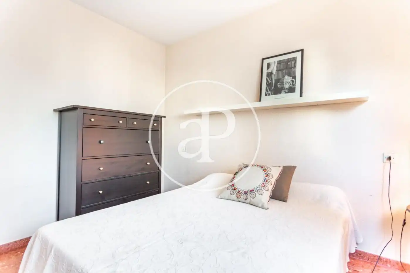 Habitación de Piso de alquiler en Valencia con Calefacción, Jardín privado y Amueblado