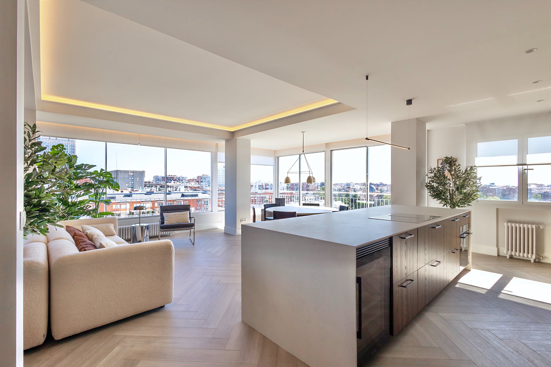 Sala d'estar de Apartament en venda en  Madrid Capital amb Aire condicionat, Calefacció i Terrassa