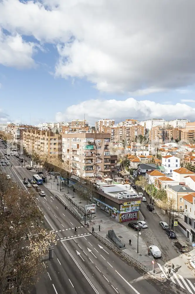 Außenansicht von Wohnung zur Miete in Madrid mit Klimaanlage und Heizung