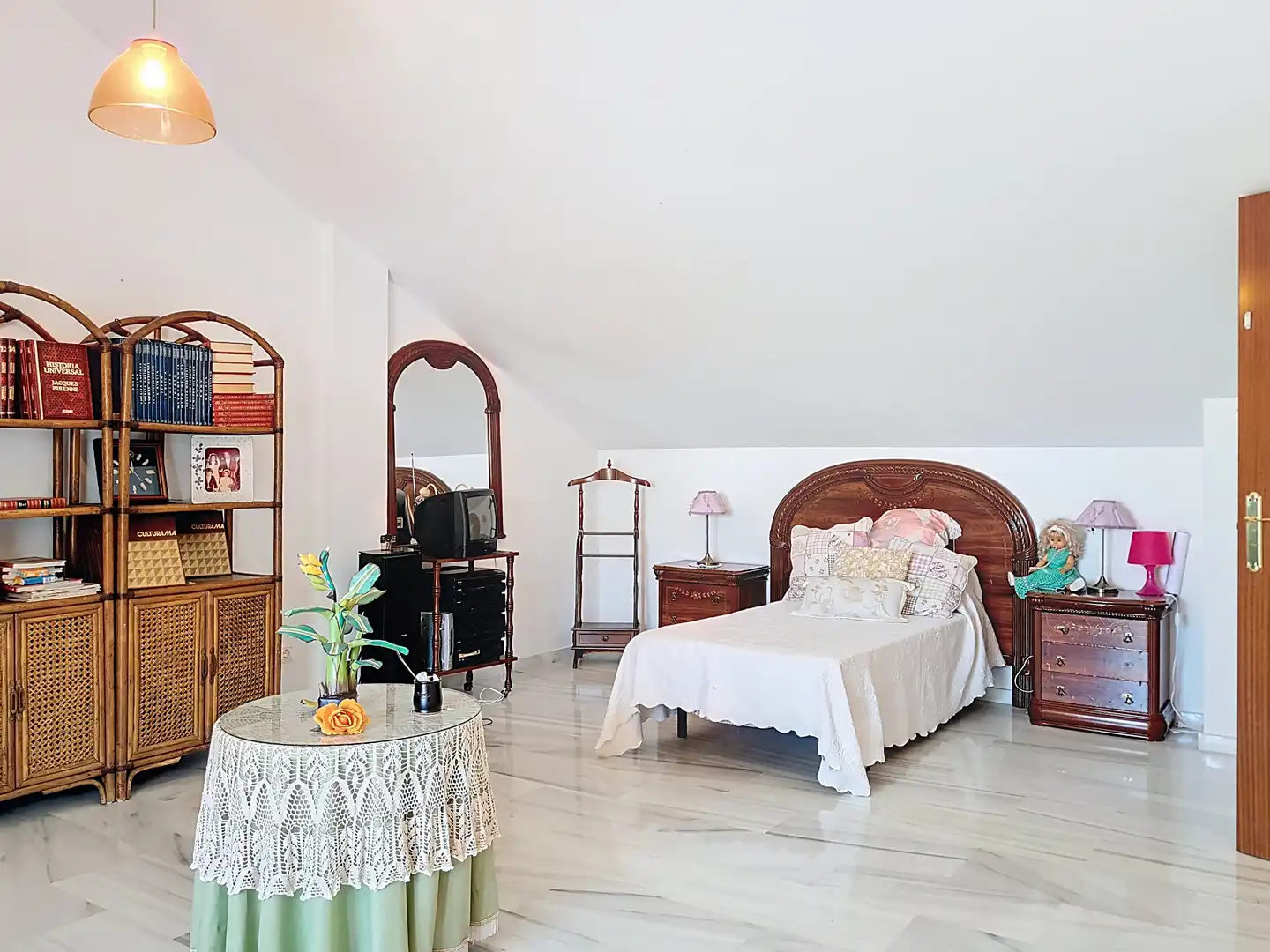 Bedroom of Detached homes for sale in Fuengirola  with Air Conditioner, Storage room and Community pool