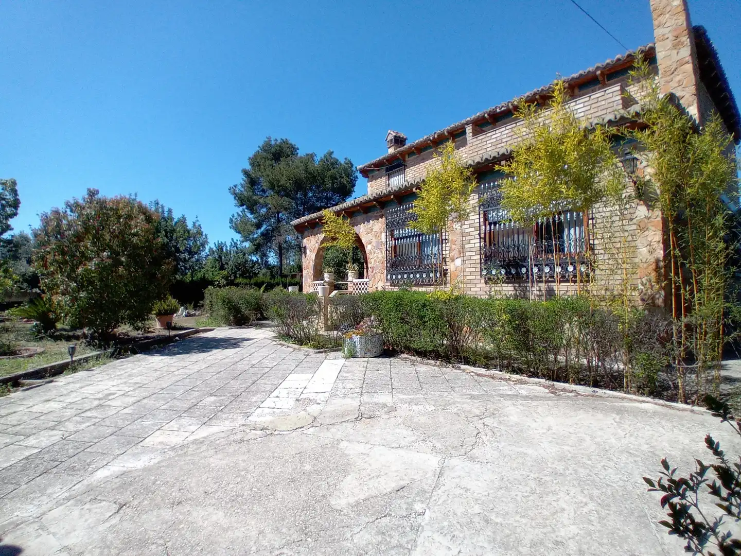 Vista exterior de Casa o chalet en venta en Macastre con Aire acondicionado, Jardín privado y Terraza