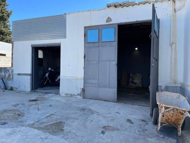 Local comercial en Alquiler en Mas Ram