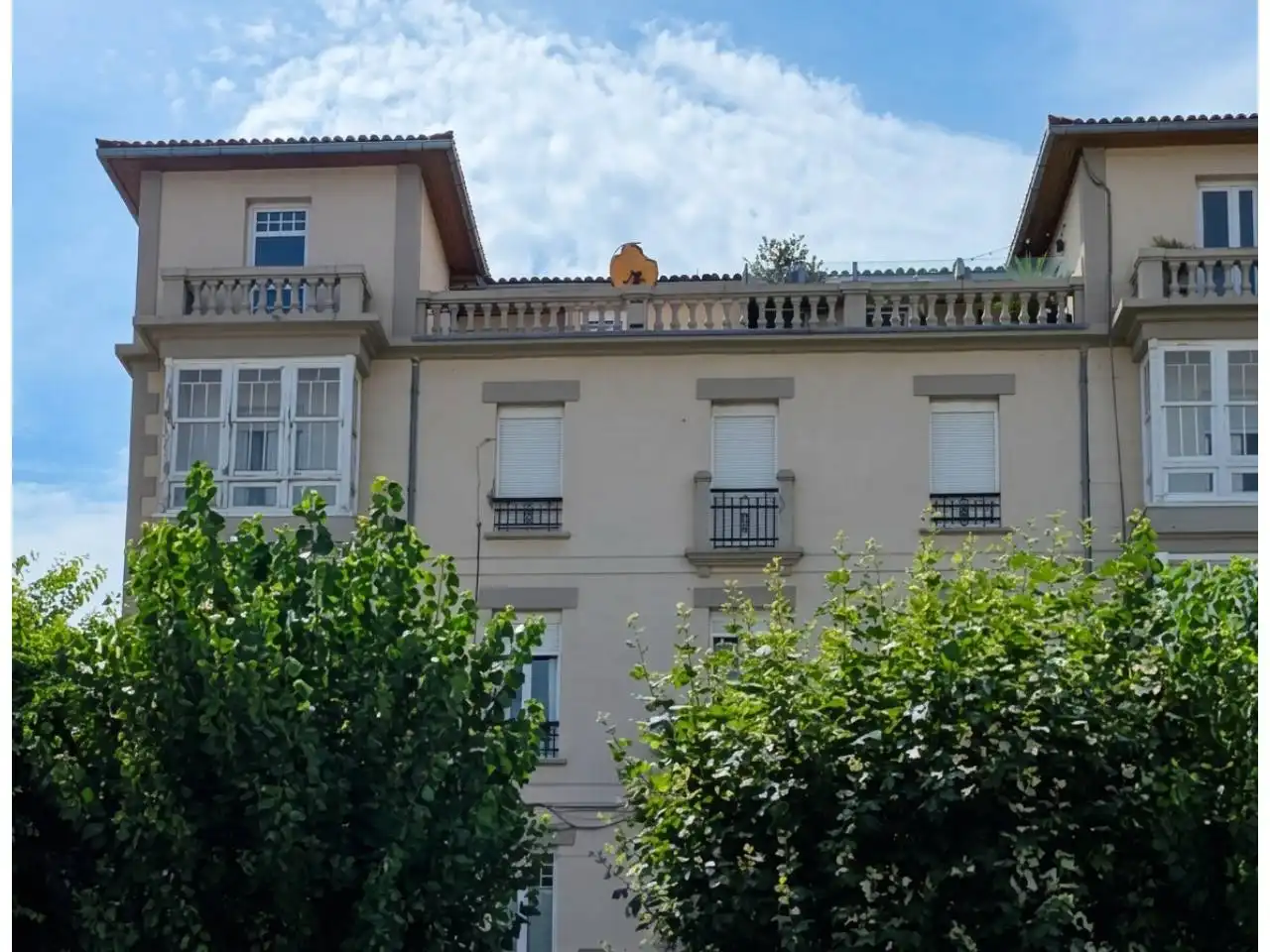 Vista exterior de Ático en venta en A Coruña Capital  con Calefacción, Terraza y Balcón