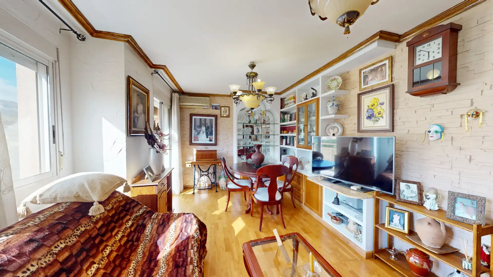 Living room of Flat for sale in Alcoy / Alcoi  with Air Conditioner, Parquet flooring and Storage room