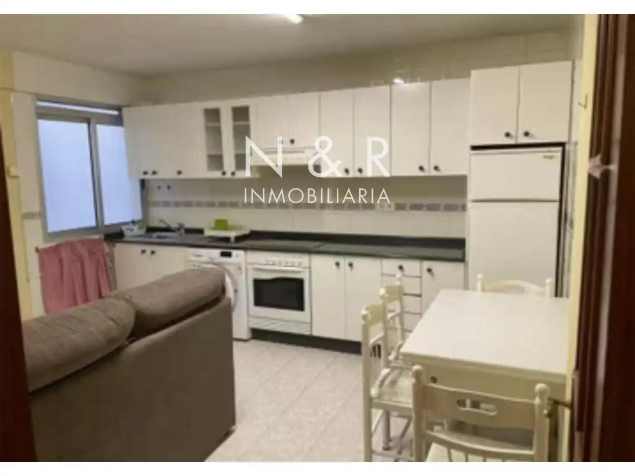 Kitchen of Flat for rent in Santiago de Compostela   with Furnished