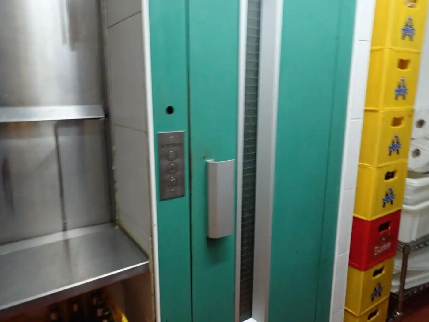 Local comercial en traspàs a Sud, imagen 17