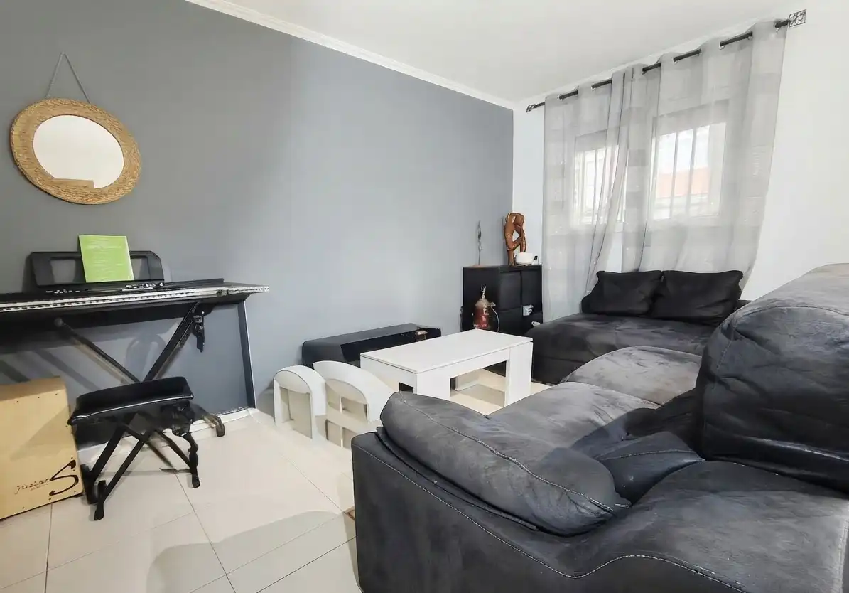 Sala d'estar de Pis en venda en Málaga amb Aire condicionat i Moblat