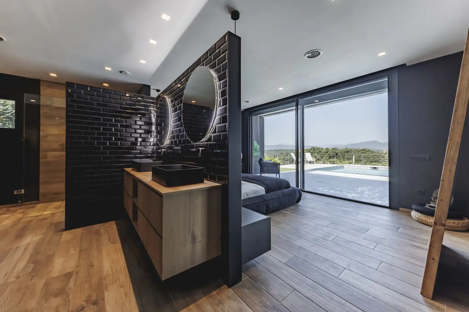 Bathroom of Houses for sale in Sant Julià de Ramis  with Air Conditioner, Heating and Terrace