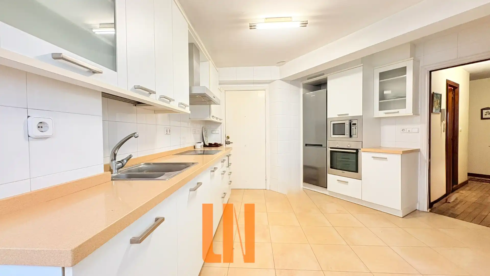 Piso en venta en Avenida Arteixo, 11, Someso - Matogrande