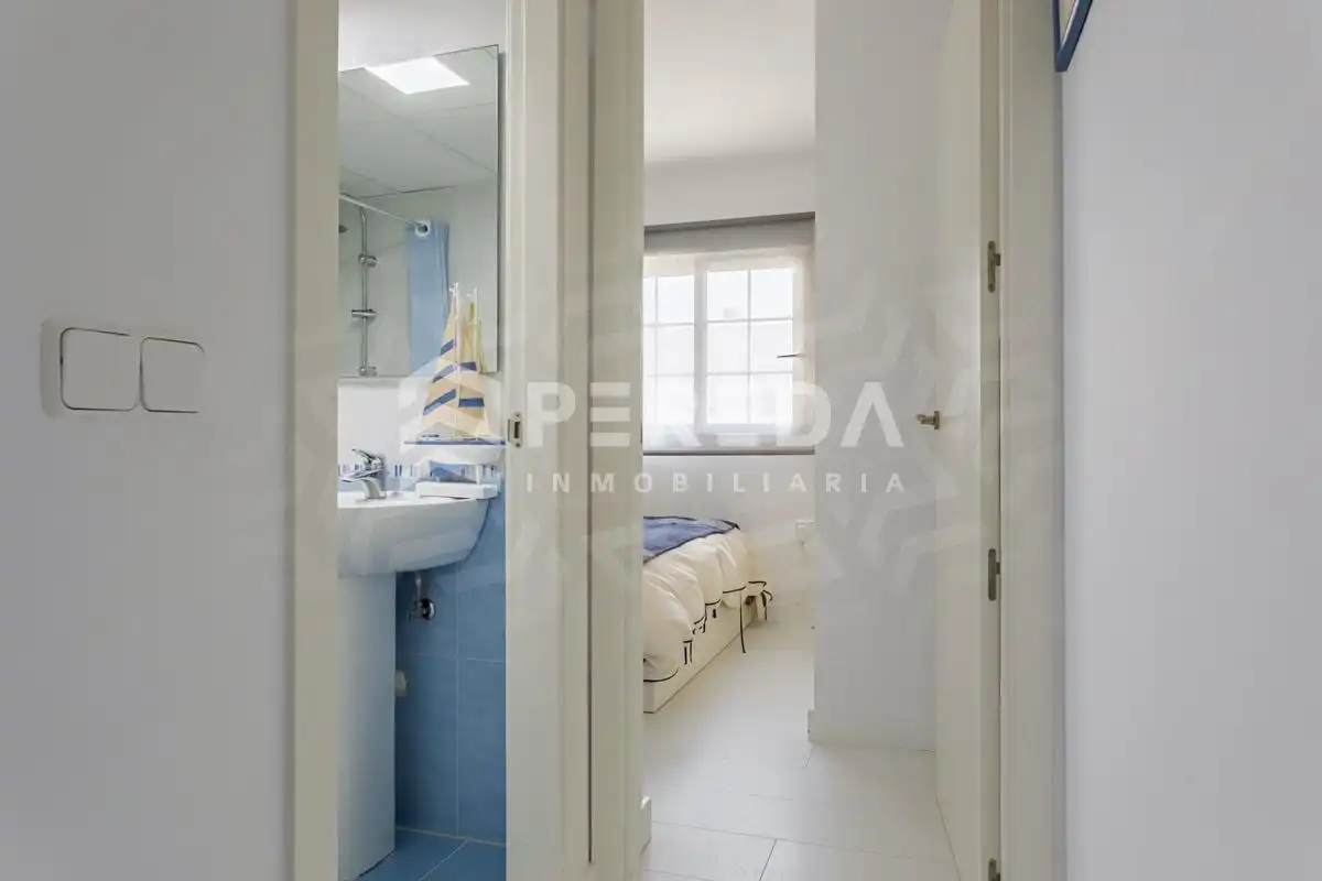 Baño de Ático en venta en Roquetas de Mar con Aire acondicionado, Terraza y Piscina comunitaria