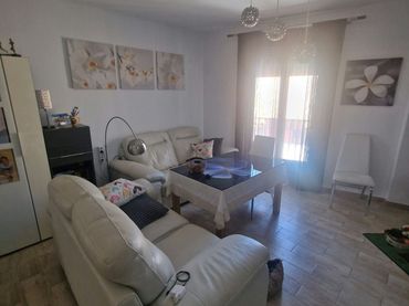 Appartamento con balcone in vendita a Baeza