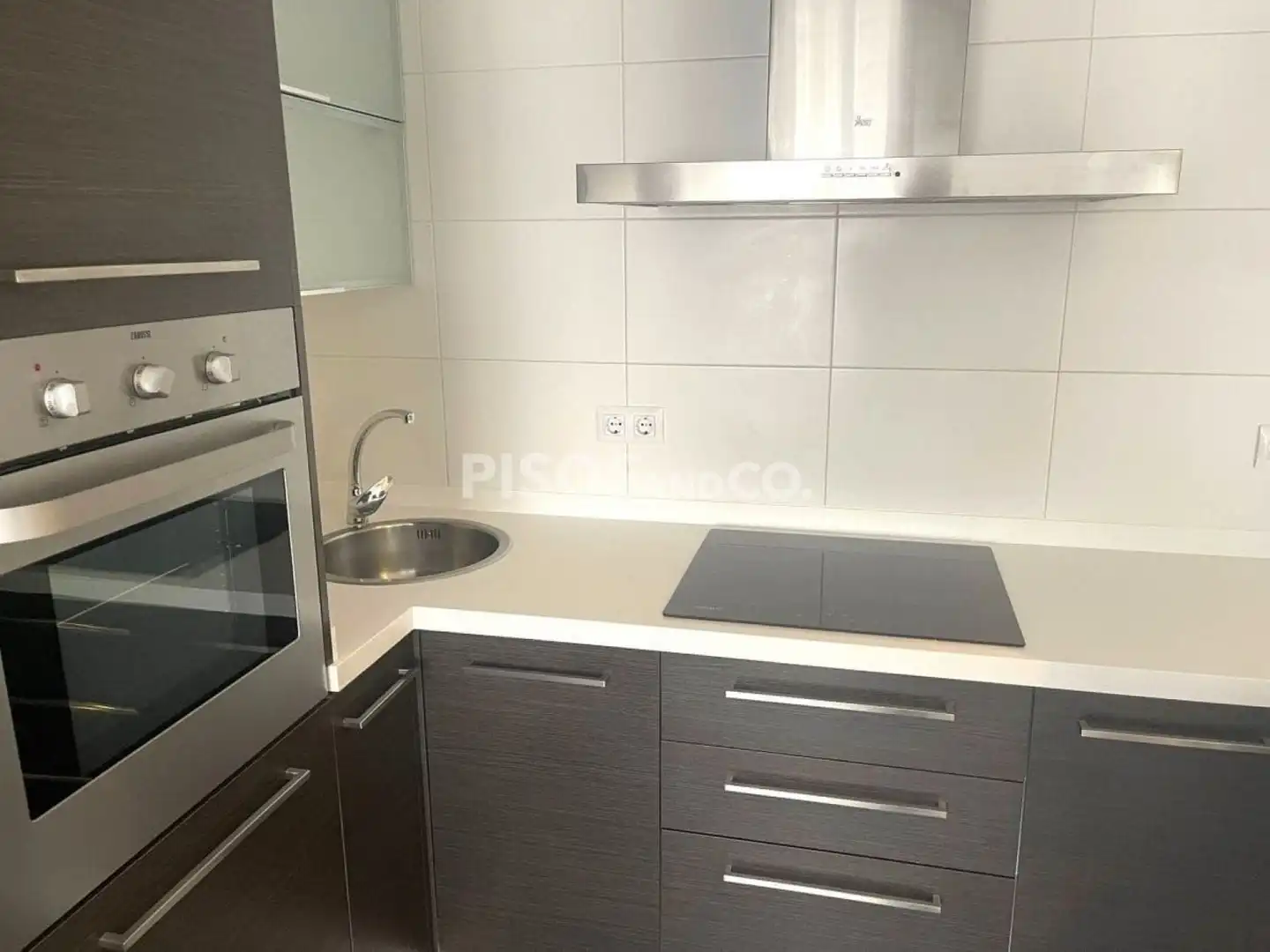 Cocina de Piso en venta en A Coruña Capital  con Calefacción y Amueblado