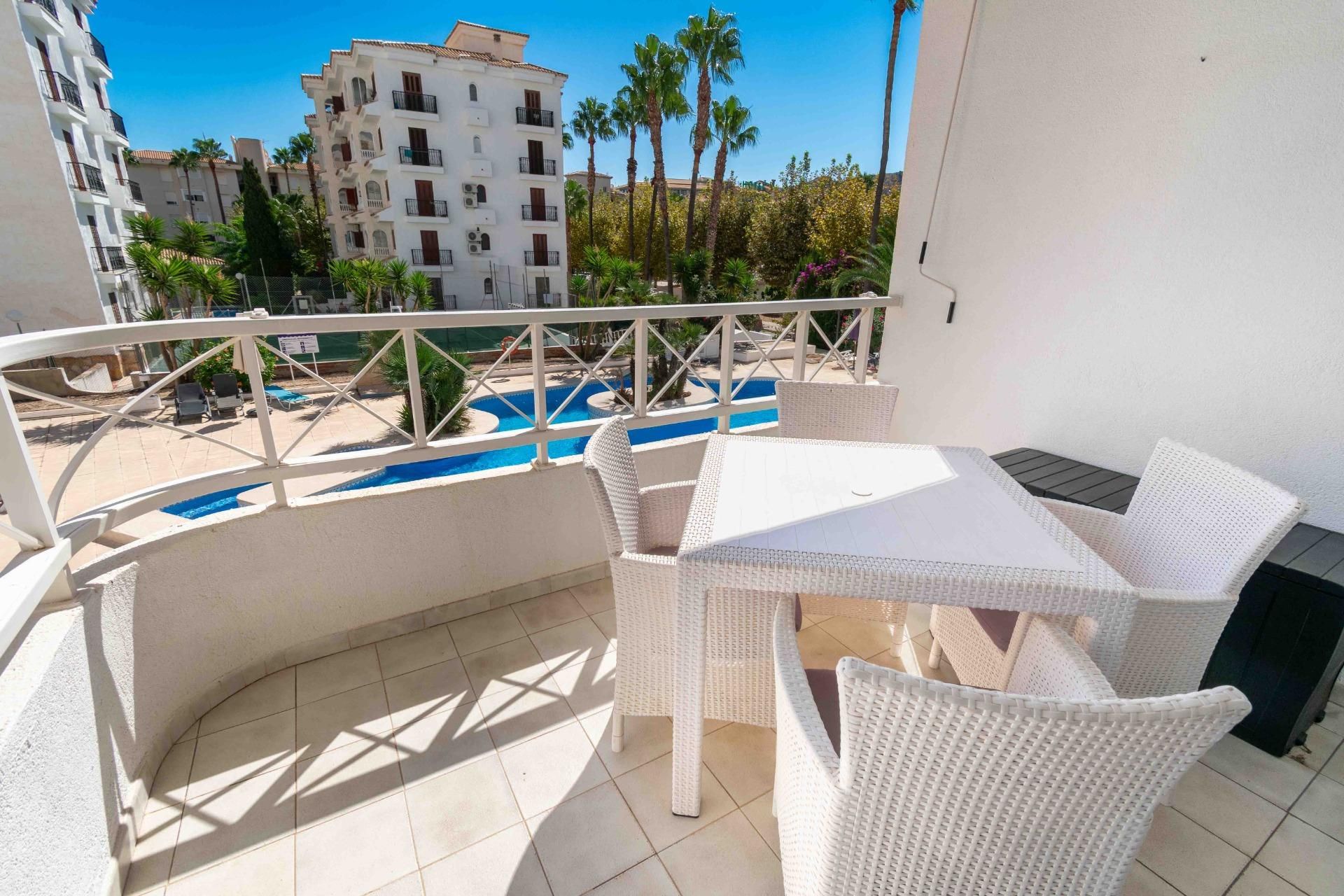 Terraza de Apartamento de alquiler en L'Alfàs del Pi con Aire acondicionado, Calefacción y Terraza
