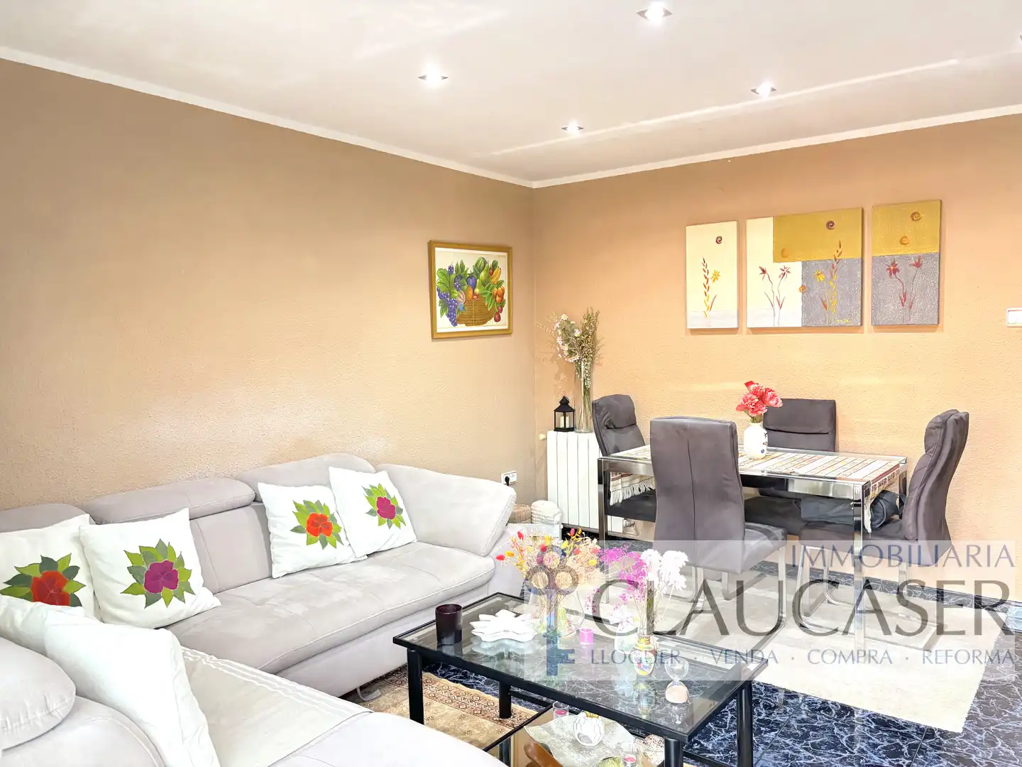 Sala de estar de Piso en venta en Rubí con Calefacción, Amueblado y Horno