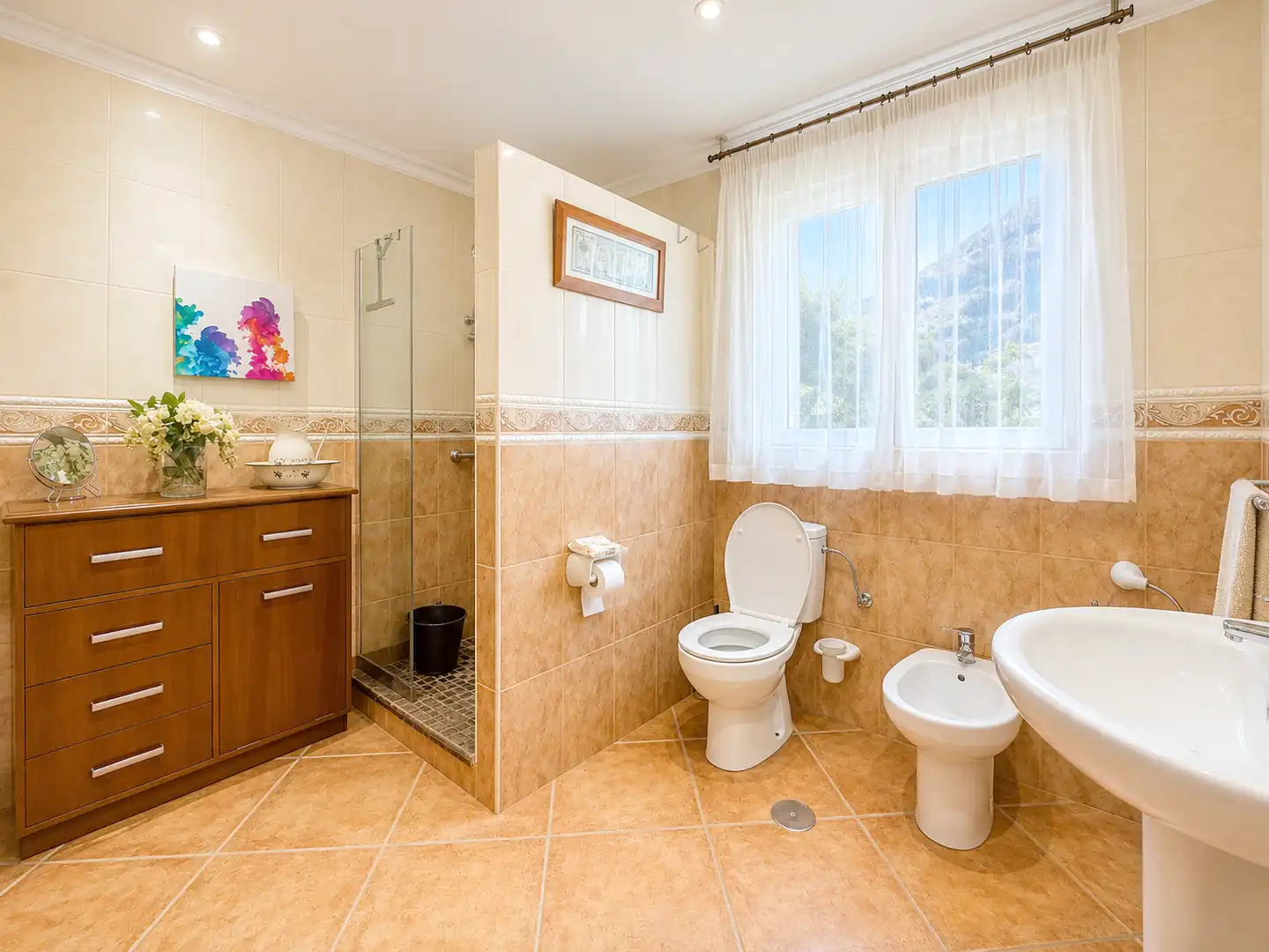 Bathroom of Houses for sale in Estepona  with Air Conditioner, Private garden and Terrace