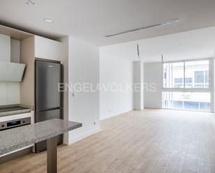 Sala d'estar de Apartament de lloguer en  Sevilla Capital amb Aire condicionat