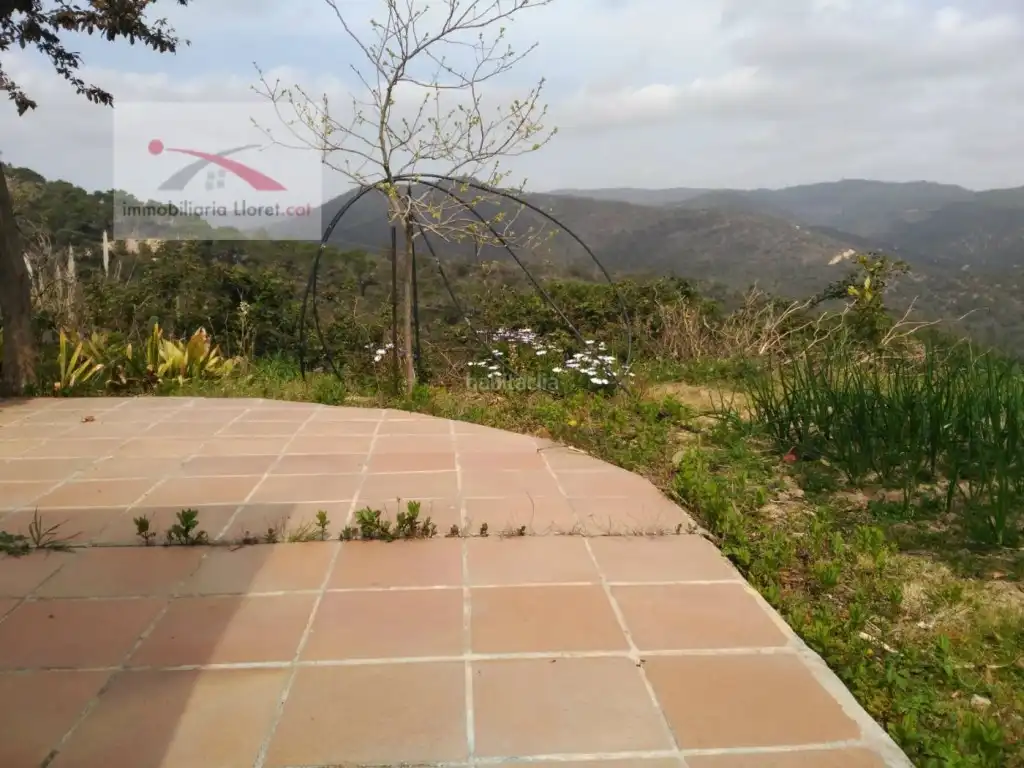 Houses for sale in Serra Brava