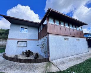 Vista exterior de Casa o xalet en venda en Mos amb Terrassa, Piscina i Balcó