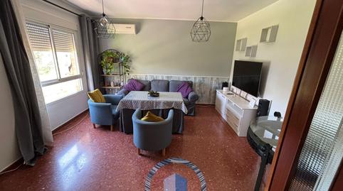 Foto 2 de Piso en venta en Avenida de Europa, Montequinto