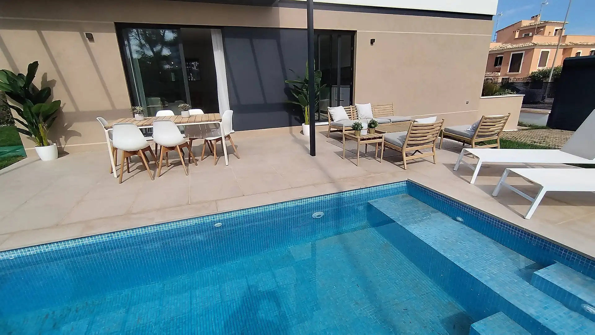 Piscina de Casa adosada en venda en Llucmajor amb Aire condicionat, Calefacció i Jardí privat