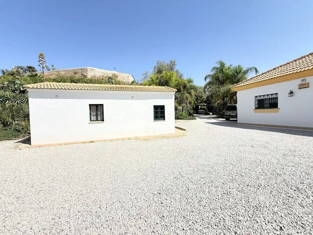 Vista exterior de Casa o chalet en venta en Vélez-Málaga con Aire acondicionado, Calefacción y Jardín privado