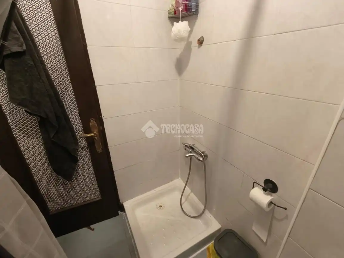 Badezimmer von Wohnung zum Verkauf in Palencia mit Heizung, Abstellraum und Balkon