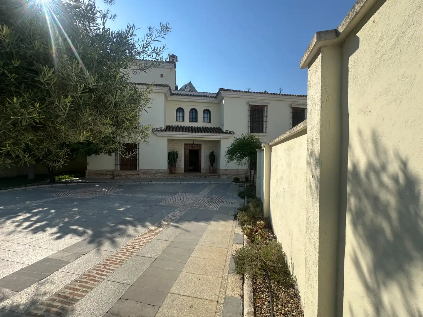 Chalet con terraza en venta en Sanlúcar la Mayor, imagen 3