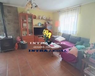 Living room of House or chalet for sale in Almenara de Tormes  with Terrace and Furnished