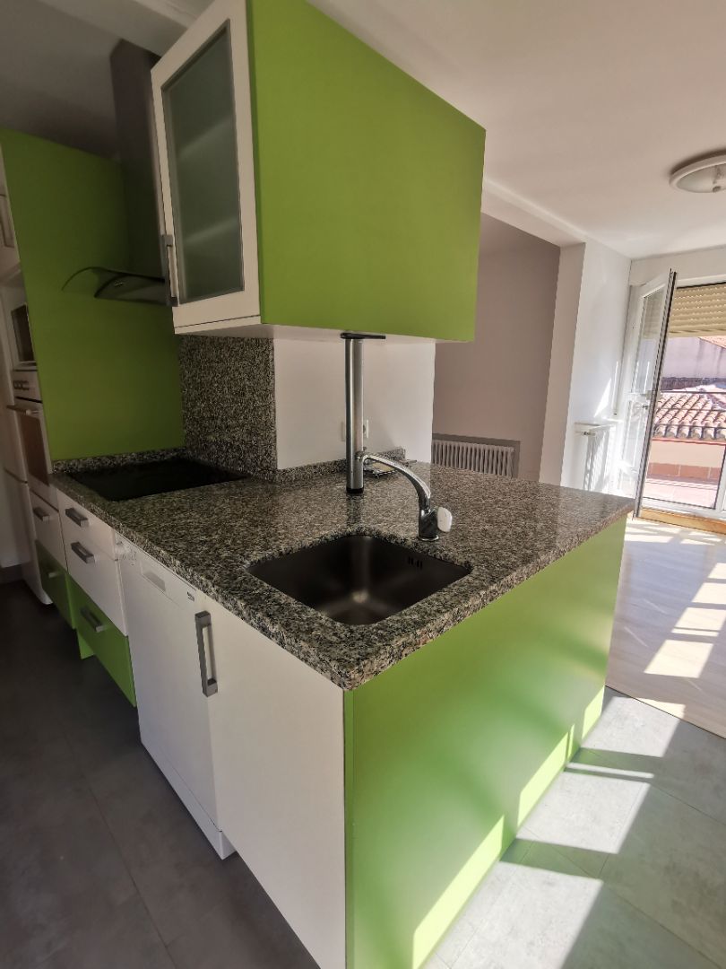 Cocina de Piso de alquiler en Salamanca Capital con Aire acondicionado, Calefacción y Parquet