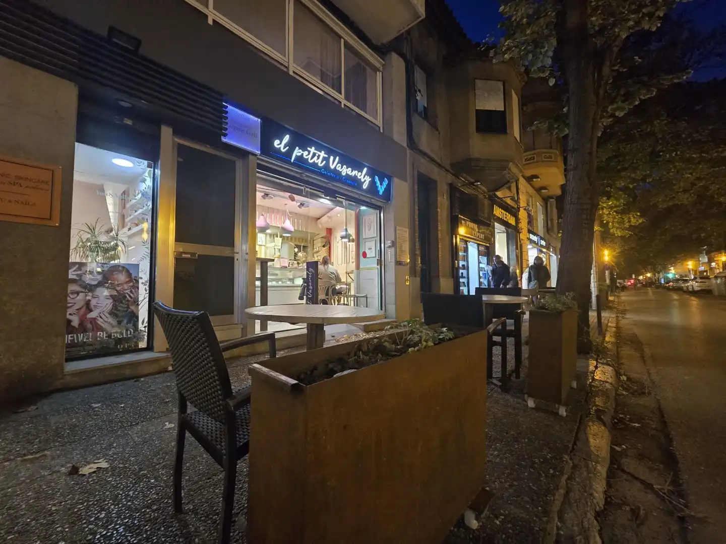 Business premises to rent in Eixample Nord, imagen 21