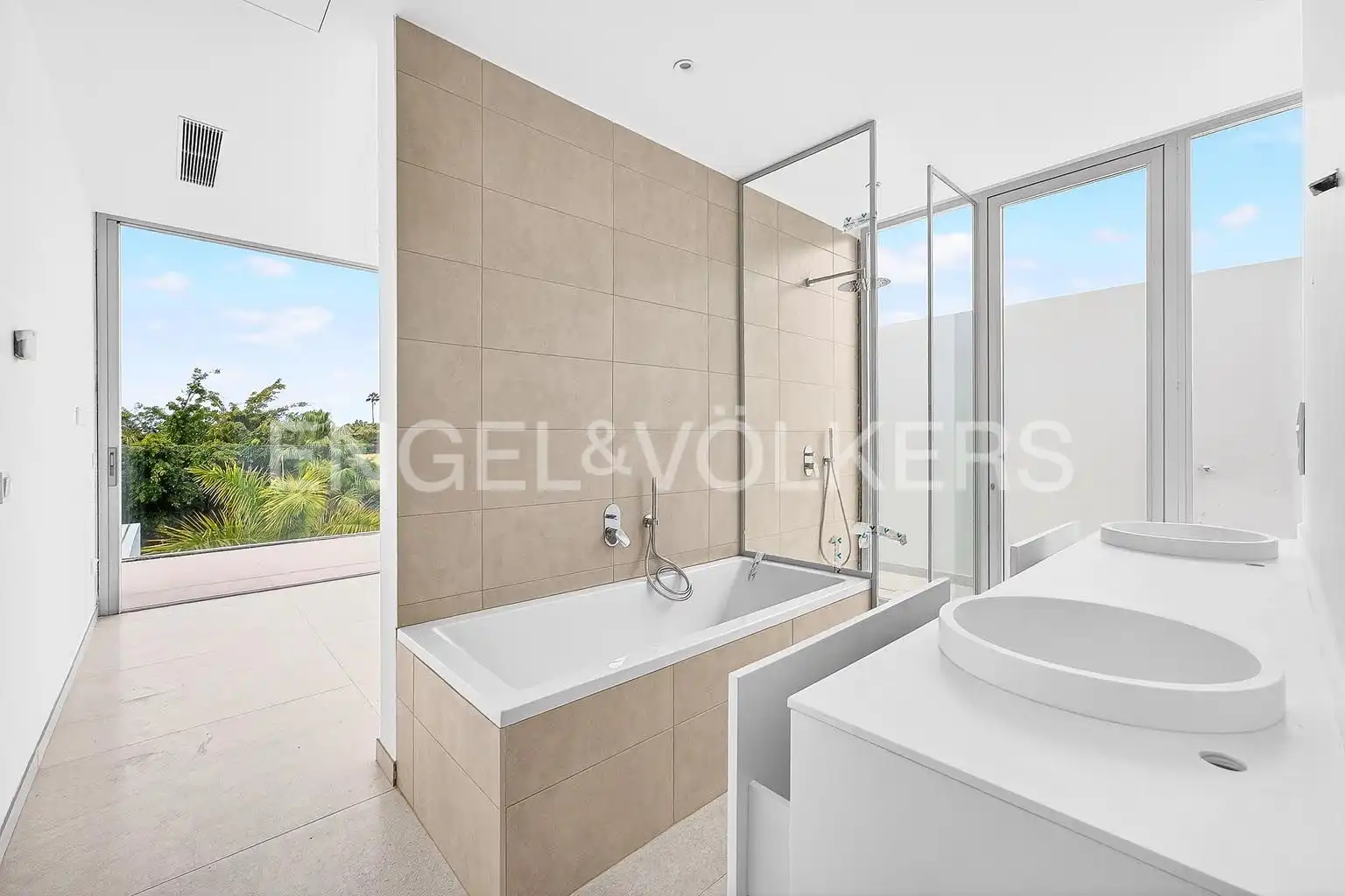 Baño de Casa o chalet en venta en Adeje con Aire acondicionado, Terraza y Piscina