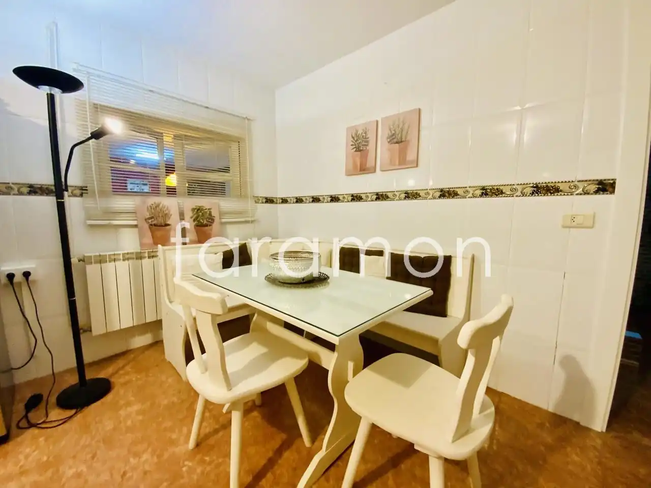 Comedor de Casa o chalet en venta en Carracedelo con Calefacción, Jardín privado y Terraza